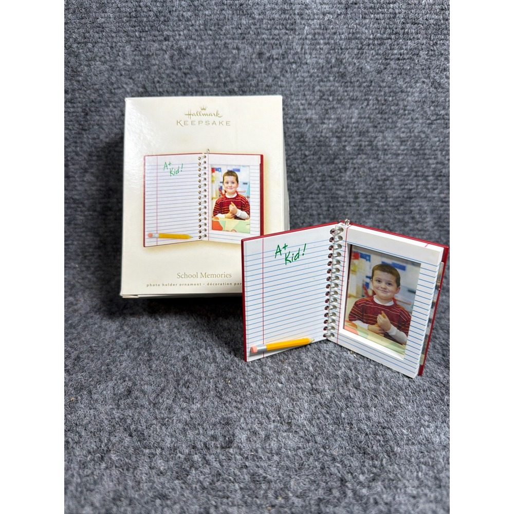 Hallmark Keepsake 2008 School‎ Memories Photo Holder Ornament Notebook